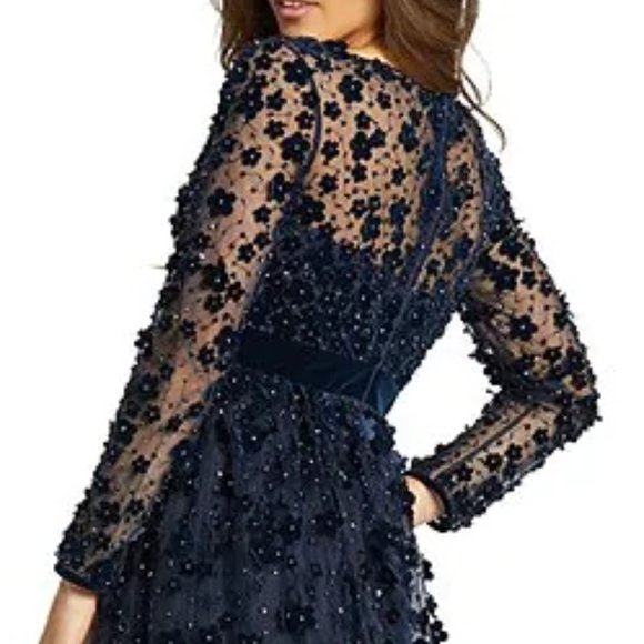 Mac Duggal Velvet Floral Appliqué Long Sleeve Gown- Size 20 - Picture 5 of 11